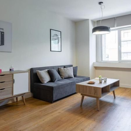 Large Comfy, Modern Studio 5 Min To Acropolis أثينا المظهر الخارجي الصورة